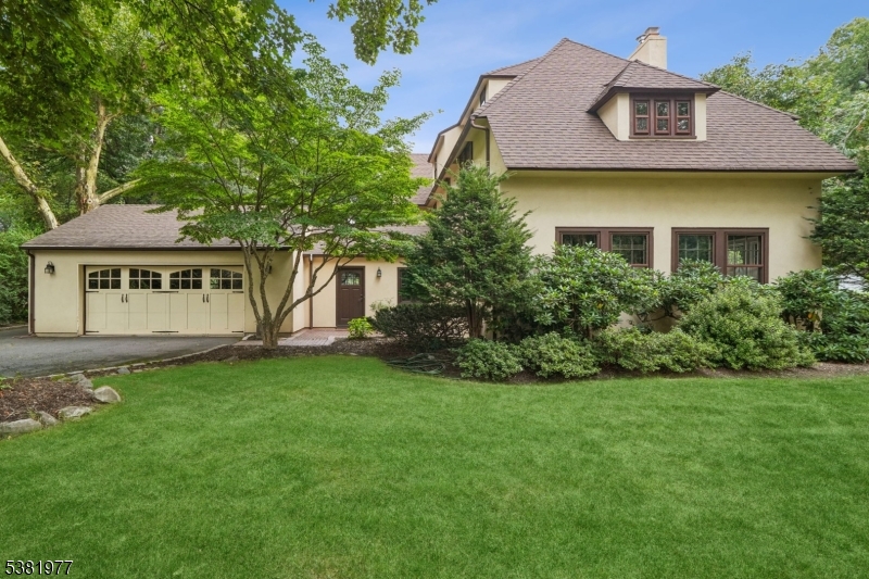 SUMMIT - Residential