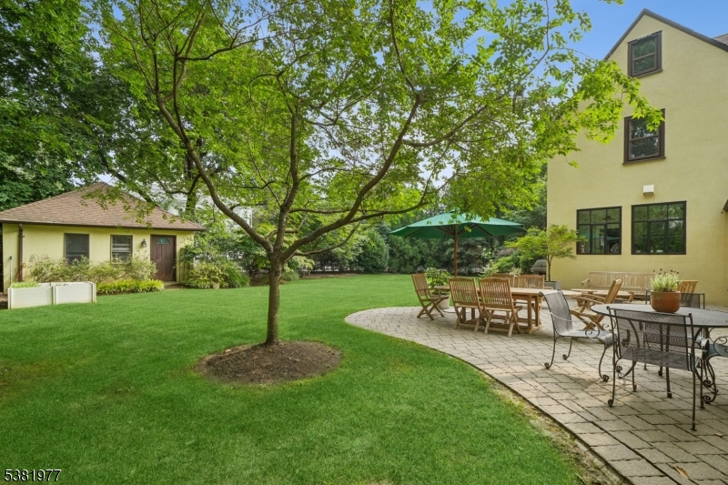 SUMMIT - Residential