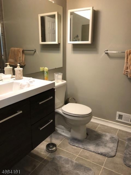 Society Hill VI - Residential Lease