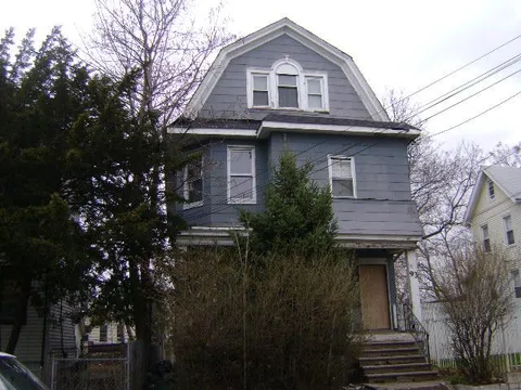 MLS: 3960891
