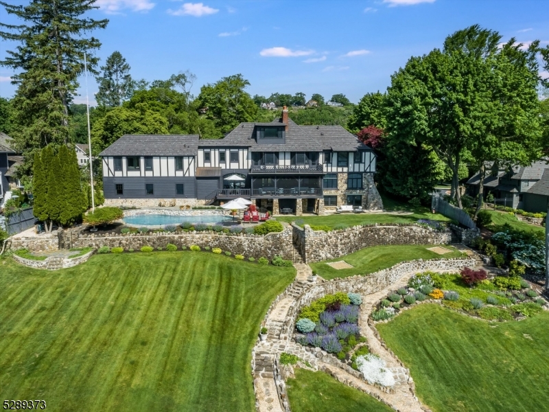 LAKE MOHAWK - Residential