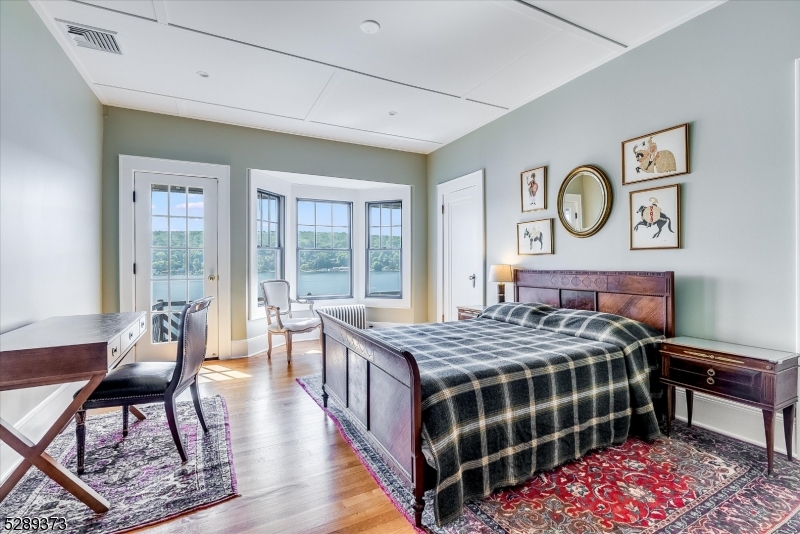 LAKE MOHAWK - Residential