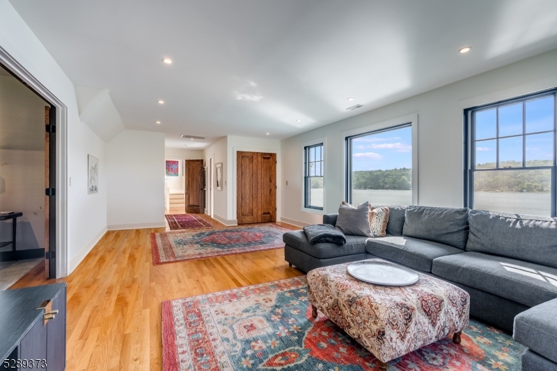 LAKE MOHAWK - Residential