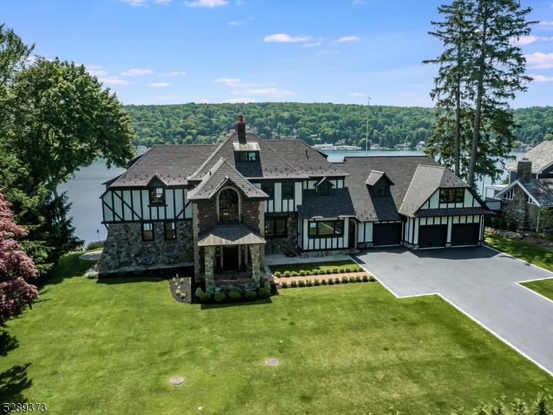 LAKE MOHAWK - Residential