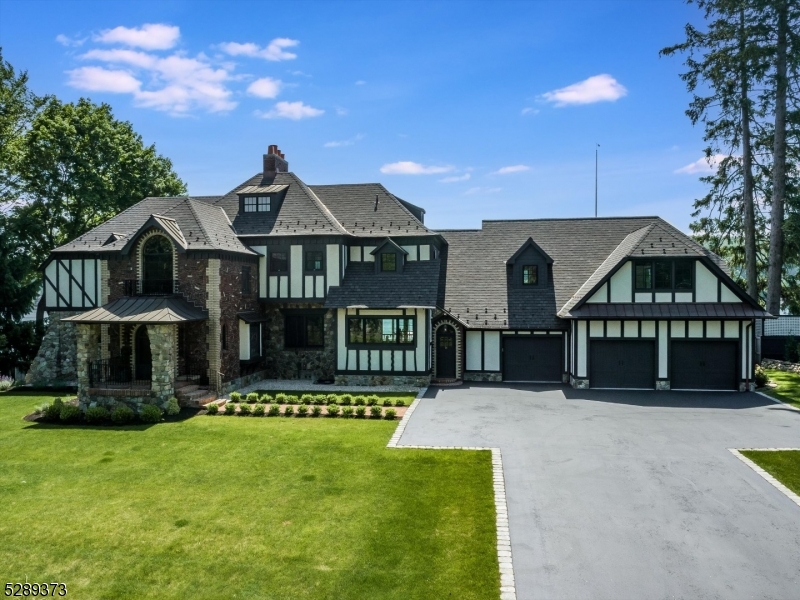 LAKE MOHAWK - Residential