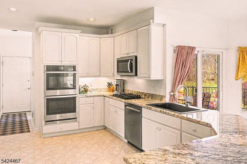 Country Classics of Raritan - Residential