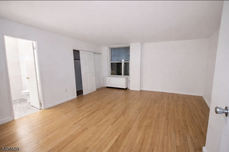 Polonaise - Residential