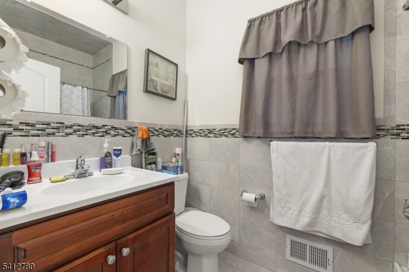 Peterstown - Residential Income