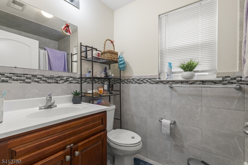 Peterstown - Residential Income