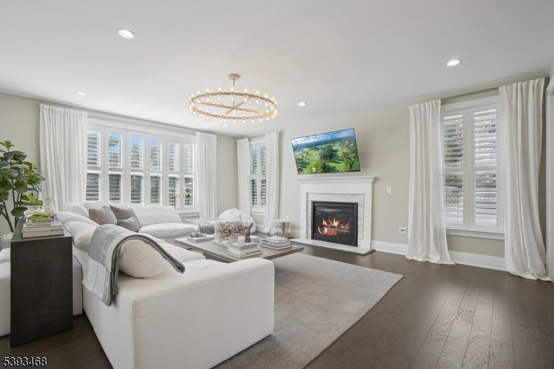 Villas at Warren - Residential