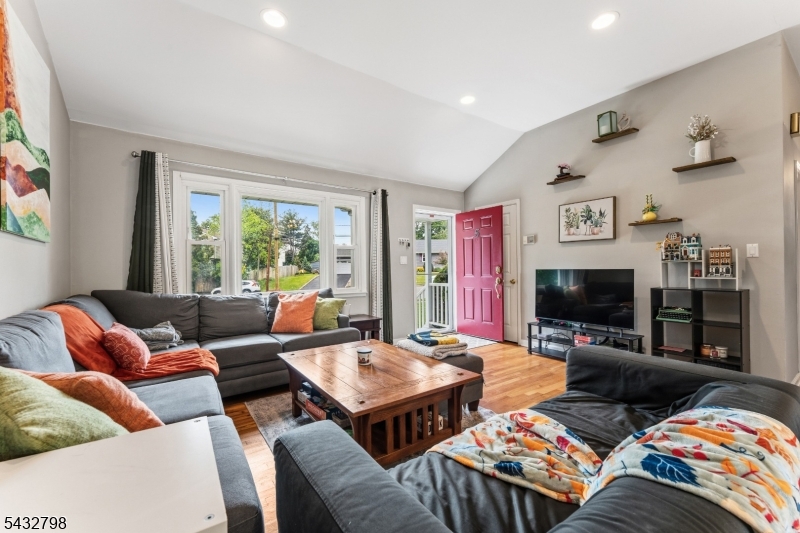 River Road - Residential