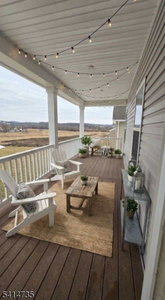 Hawk Pointe - Residential Lease