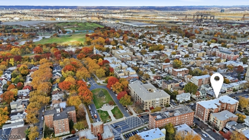 Kennedy Blvd Condos - Residential