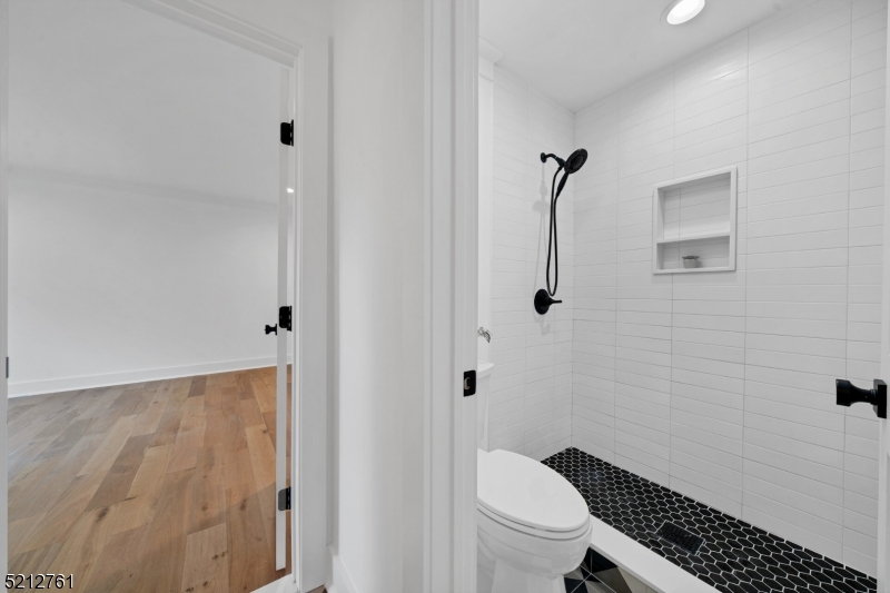 Upper Washington - Residential