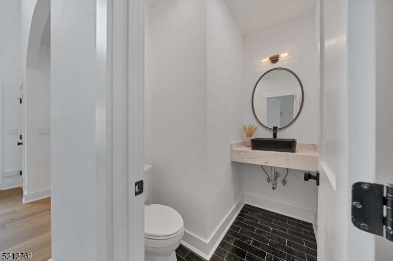 Upper Washington - Residential