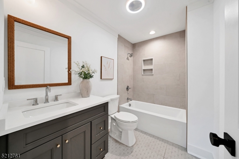 Upper Washington - Residential