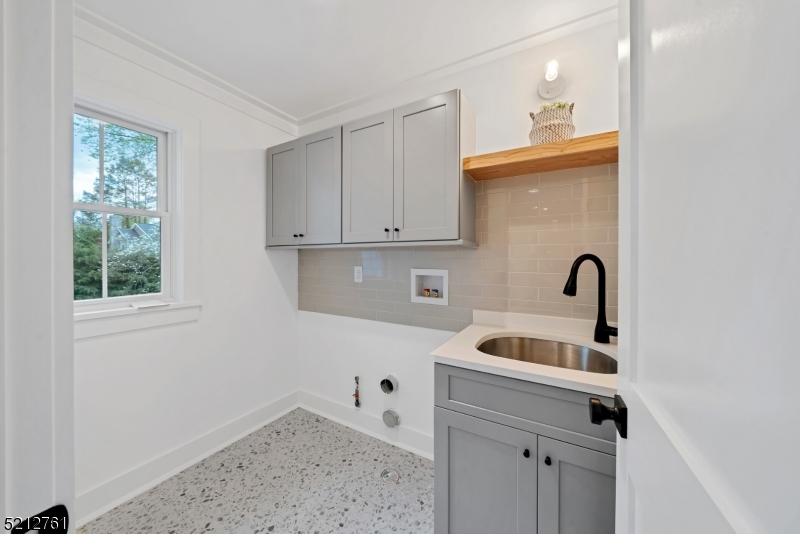 Upper Washington - Residential