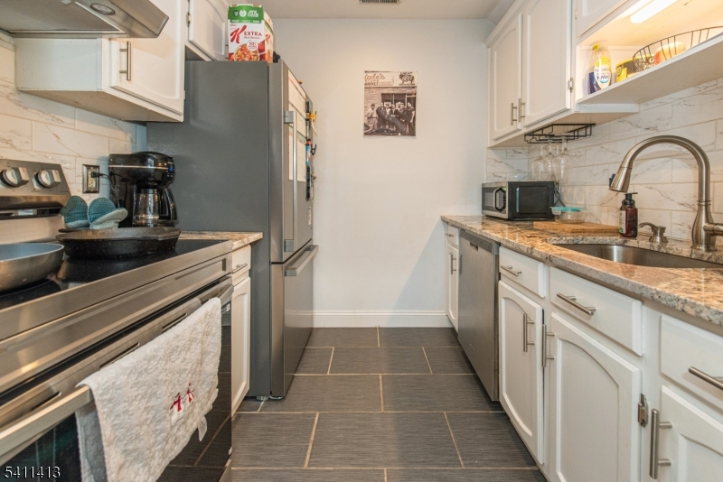 Pompton West - Residential