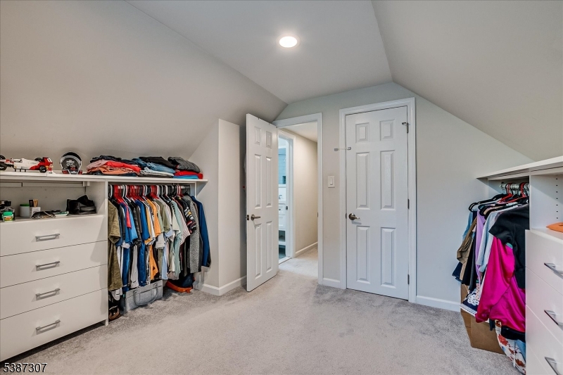 Milton Lake - Residential