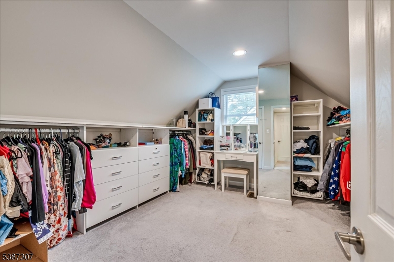 Milton Lake - Residential