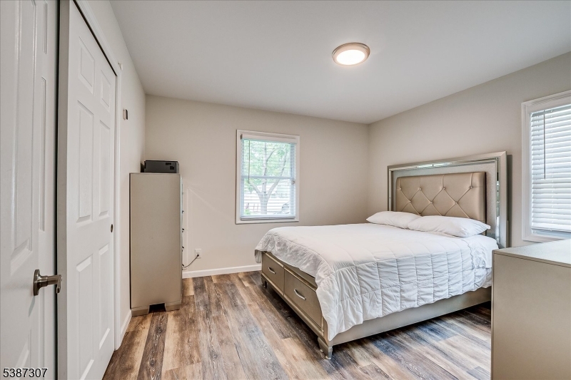 Milton Lake - Residential