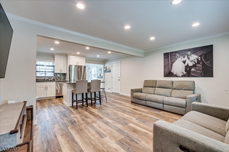 Milton Lake - Residential