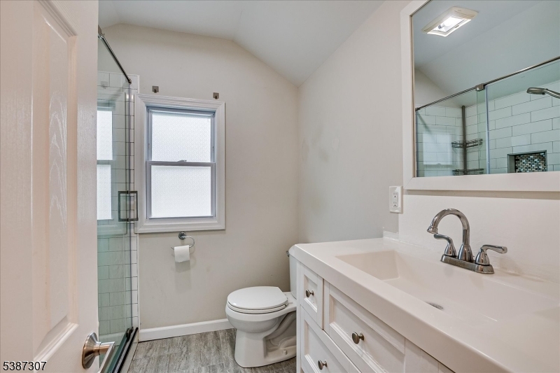 Milton Lake - Residential