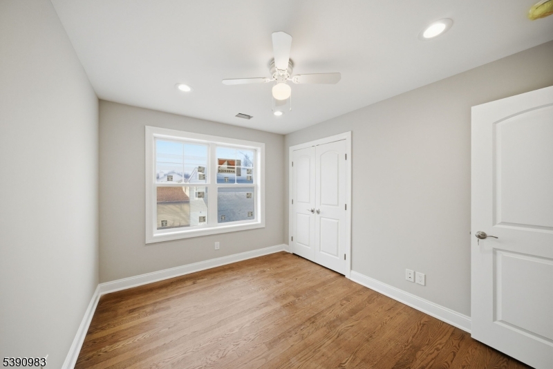 LAKE PARSIPPANY - Residential