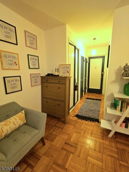 Montclair Twp., New Jersey 07042, United States, 1 Bedroom Bedrooms, ,1 BathroomBathrooms,Residential,Active,134366