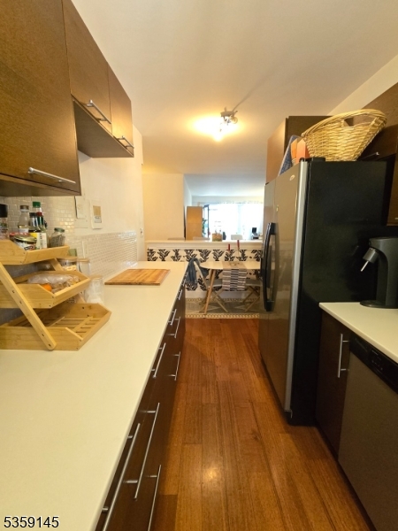 Montclair Twp., New Jersey 07042, United States, 1 Bedroom Bedrooms, ,1 BathroomBathrooms,Residential,Active,134366