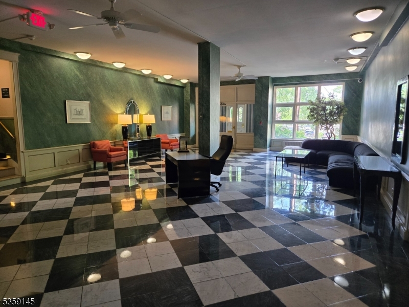 Montclair Twp., New Jersey 07042, United States, 1 Bedroom Bedrooms, ,1 BathroomBathrooms,Residential,Active,134366