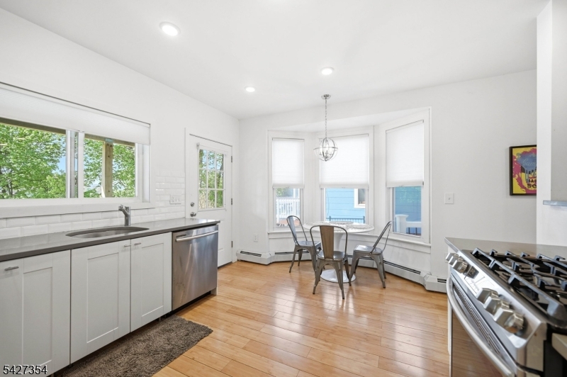 29 Western Condo Assocation - Residential