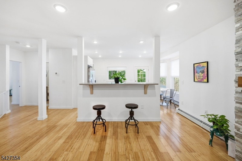 29 Western Condo Assocation - Residential