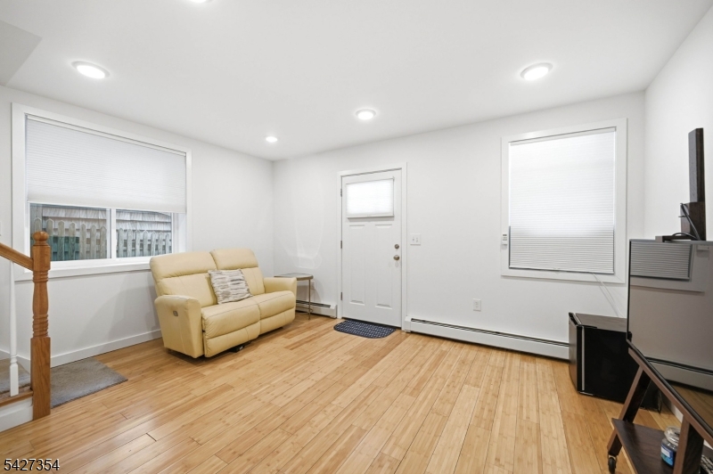 29 Western Condo Assocation - Residential