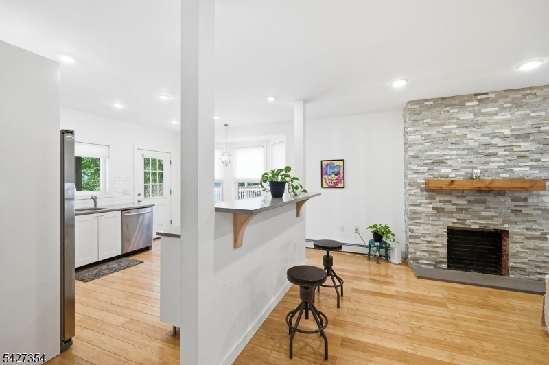 29 Western Condo Assocation - Residential