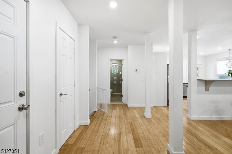 29 Western Condo Assocation - Residential