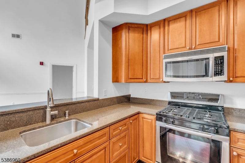 Four Seasons - Residential