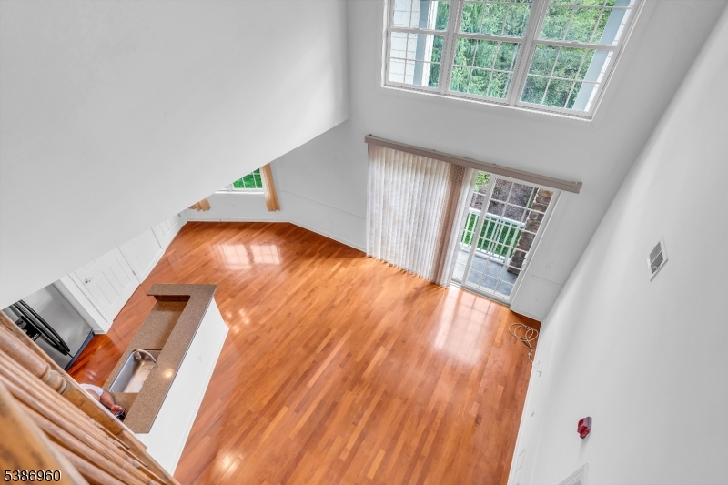 Four Seasons - Residential