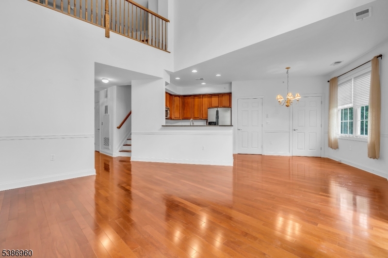 Four Seasons - Residential