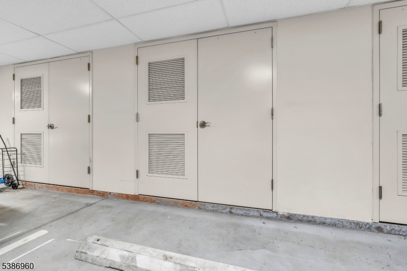 Four Seasons - Residential