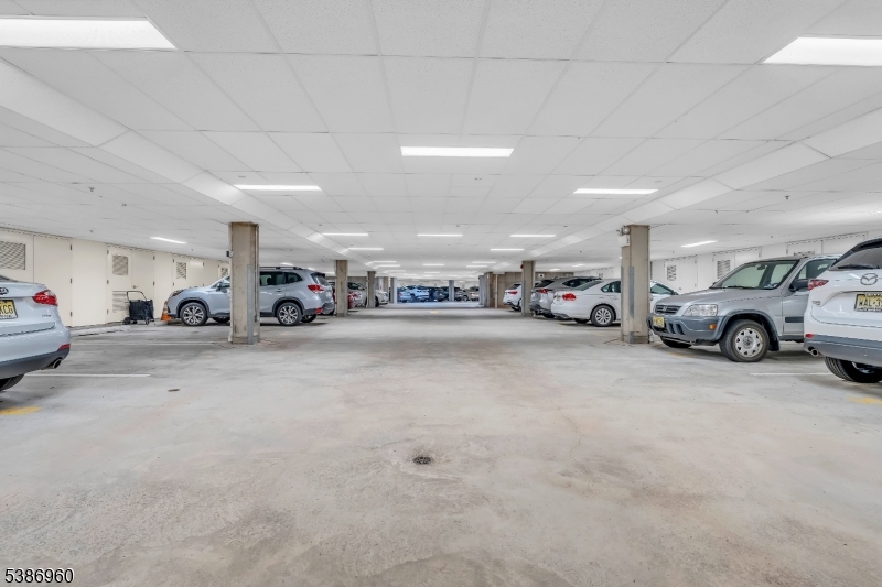 Four Seasons - Residential