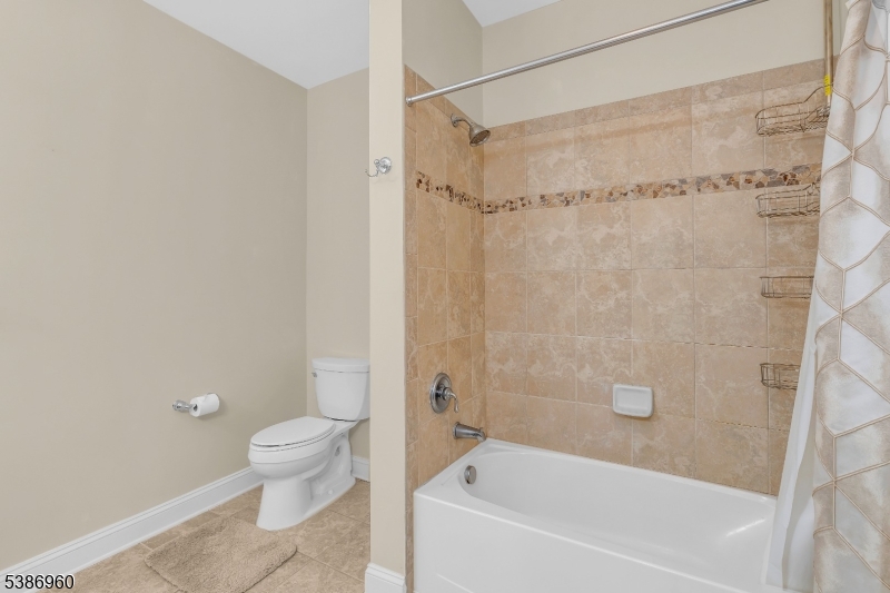 Four Seasons - Residential