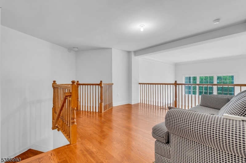 Four Seasons - Residential