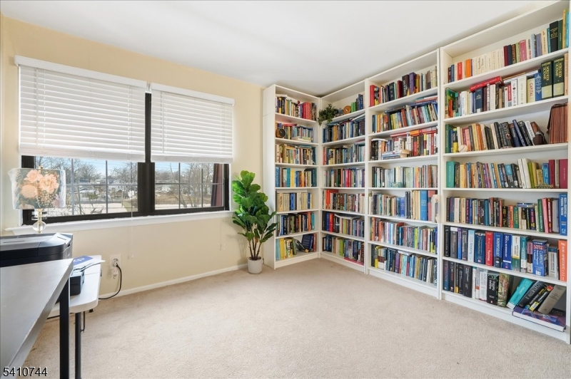 Aspen Manor - Residential