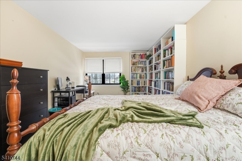 Aspen Manor - Residential