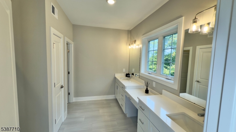 Readington Meadow - Residential