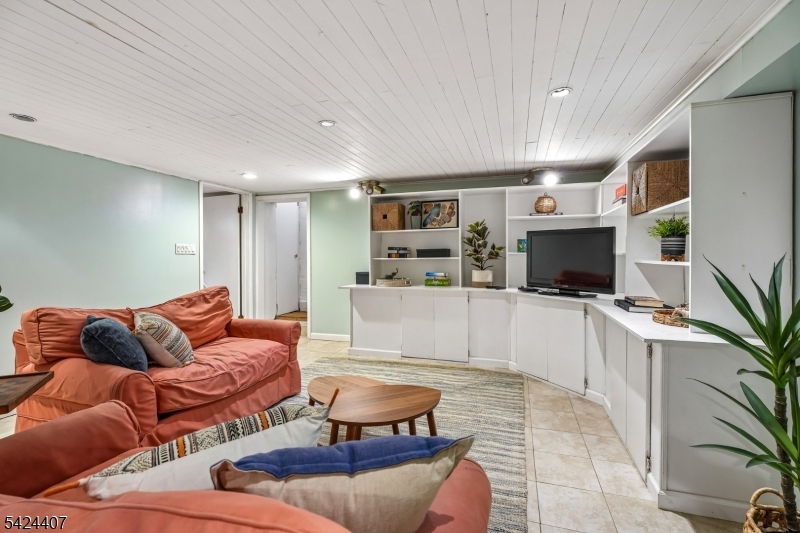 College Hill - Residential