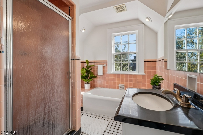 College Hill - Residential