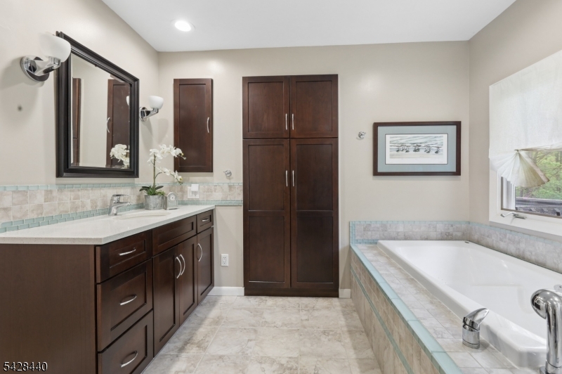 Ramapo Ridge - Residential