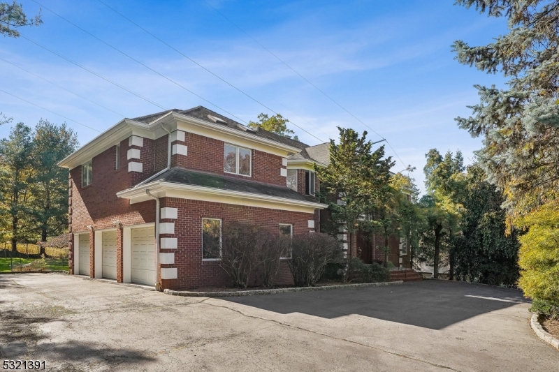 Laurel Hills - Residential